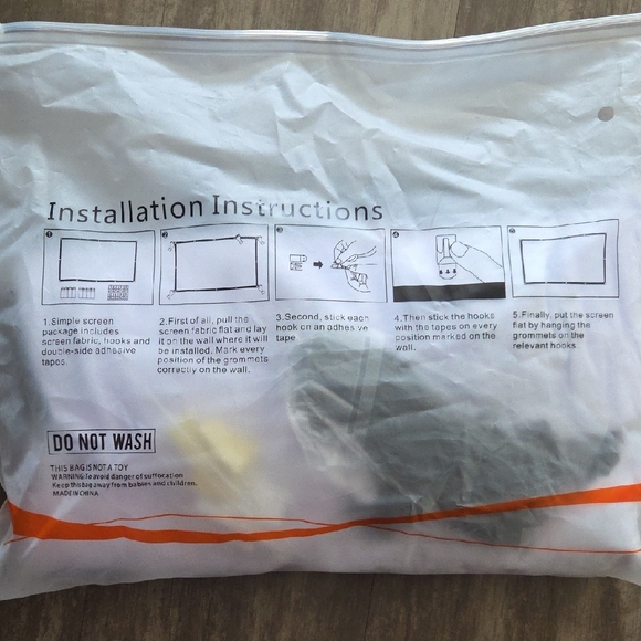 Mini LED Projector - Picture 3 of 3